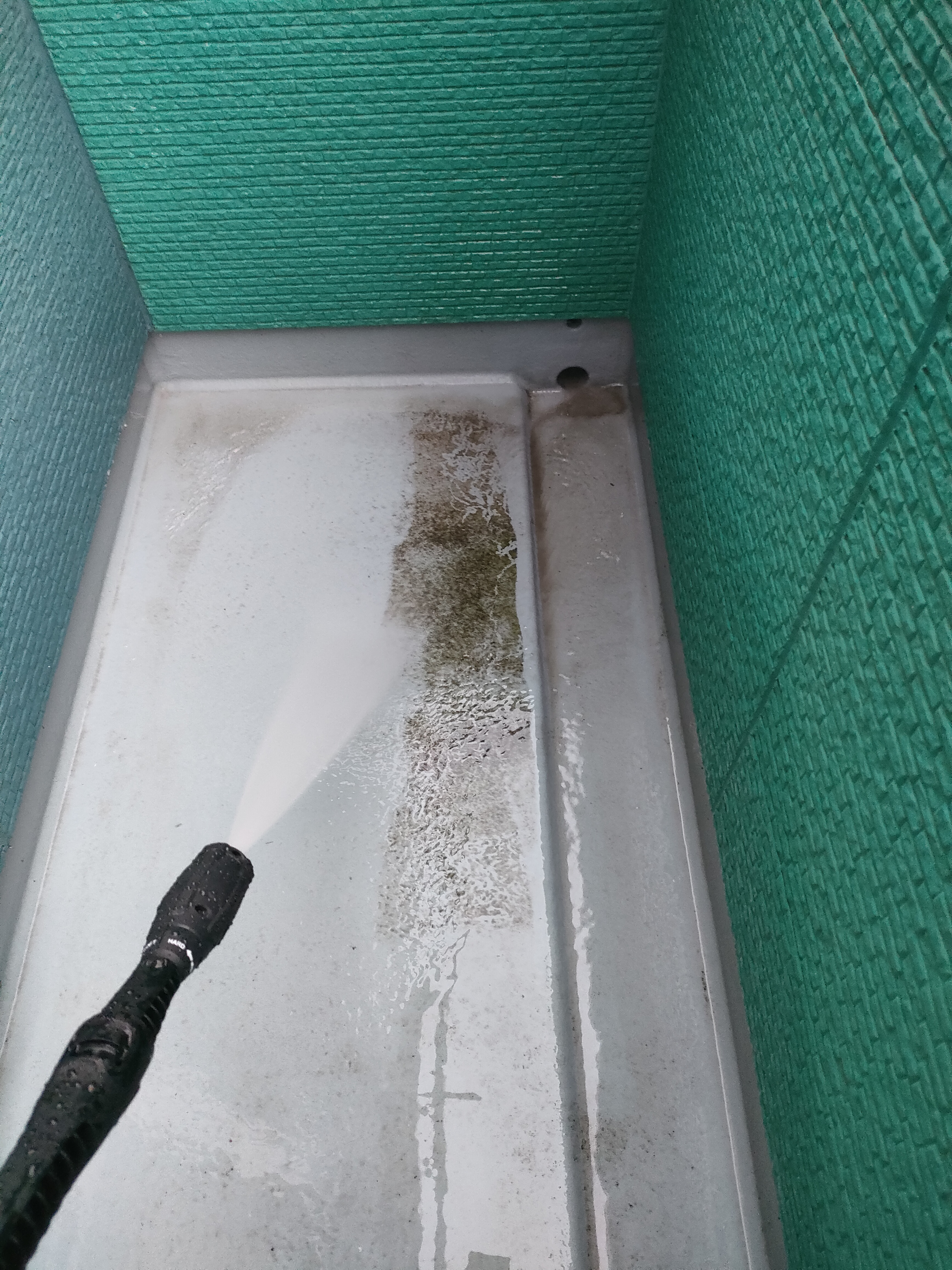 ベランダ高圧洗浄